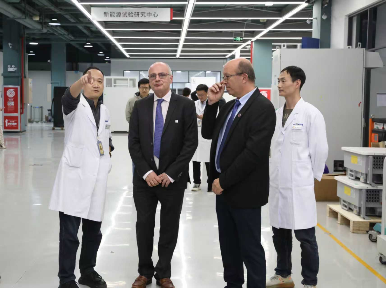 �������ʹ���-��Ӫ��ȫ,����һ·�ɳ�